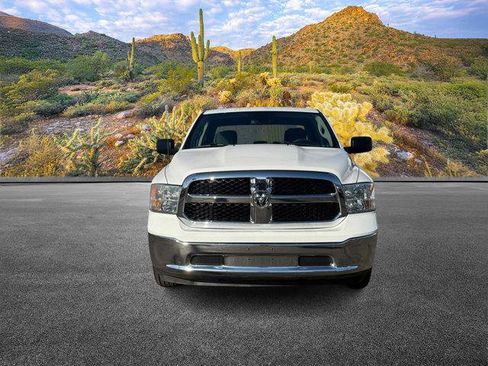 Used 2022 RAM 1500 Classic SLT image 5