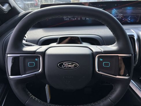 New 2026 Ford Expedition Max Platinum image 16