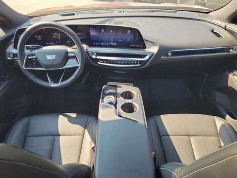 Used 2024 Cadillac Lyriq Luxury w/ LPO, Floor Liner Package RWD image 19