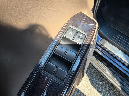 Used 2021 Lexus GX 460 Premium image 11