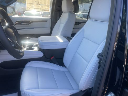 New 2026 Chevrolet Tahoe Premier image 12