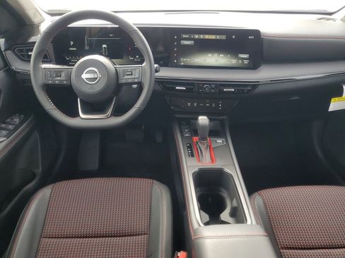 New 2025 Nissan Kicks SR image 24
