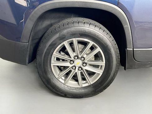 Used 2023 Chevrolet Traverse LT AWD/4WD image 37
