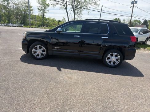 Used 2017 GMC Terrain SLE w/ Chrome Edition AWD/4WD image 4