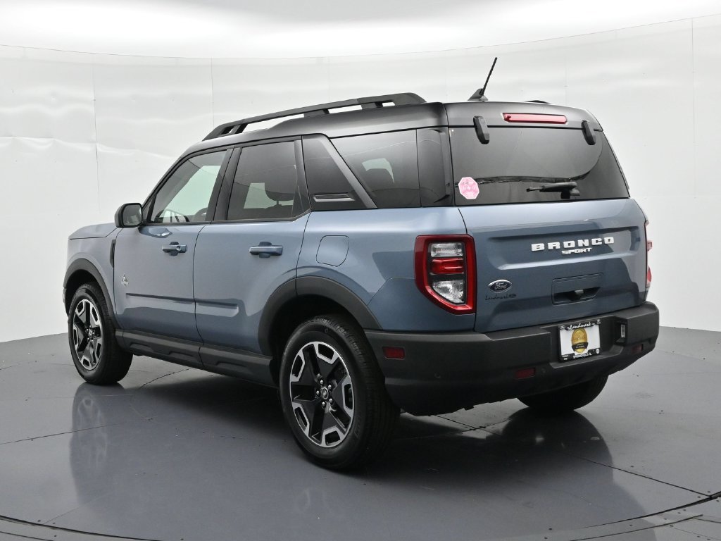 Certified 2024 Ford Bronco Sport Outer Banks w/ Tech Package AWD/4WD image 8