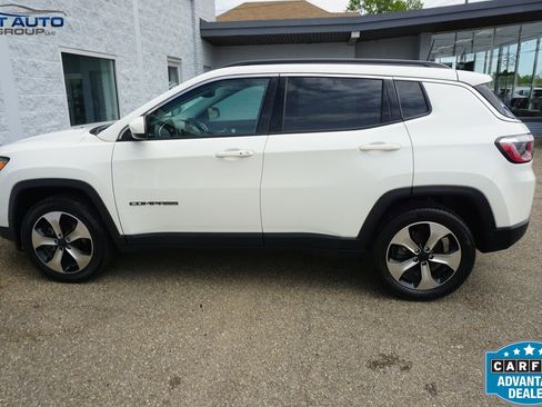 Used 2018 Jeep Compass Latitude w/ Popular Equipment Group AWD/4WD image 13