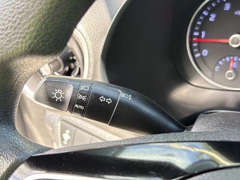 Used 2021 Kia Forte LXS FWD image 37