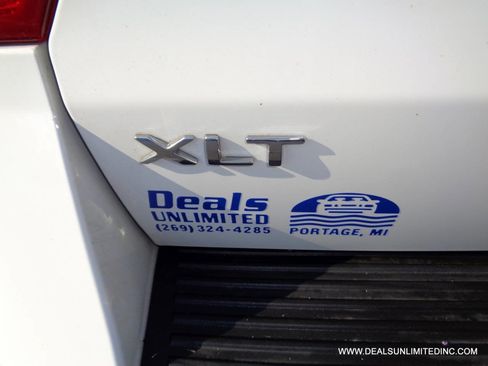 Used 2021 Ford Expedition Max XLT image 7