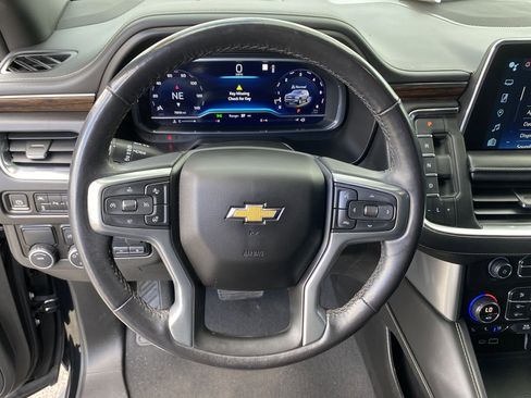 Used 2022 Chevrolet Suburban Premier w/ Max Trailering Package RWD image 11