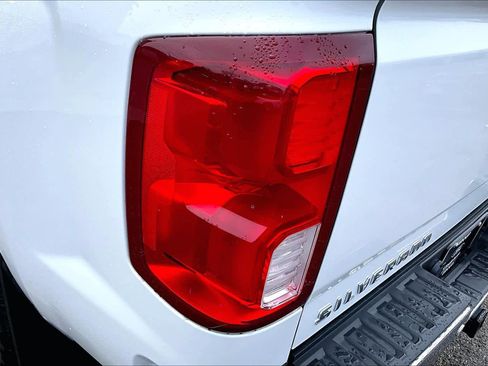 Used 2018 Chevrolet Silverado 1500 LTZ w/ Texas Edition image 29