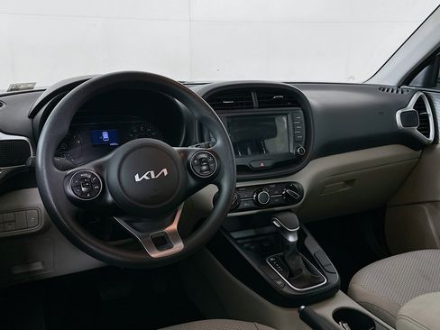 Used 2022 Kia Soul LX w/ Technology Package image 17