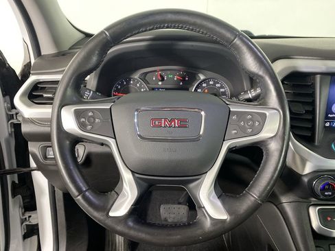 Used 2020 GMC Acadia SLE image 13