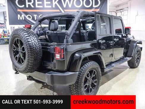 Used 2017 Jeep Wrangler Unlimited Sahara image 58