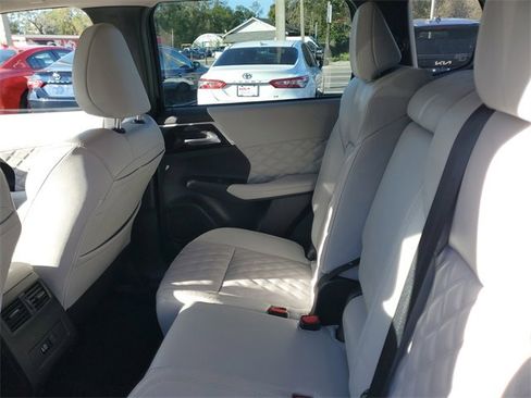 Used 2022 Mitsubishi Outlander SEL image 31