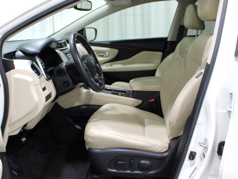 Used 2021 Nissan Murano Platinum w/ Cargo Package AWD/4WD image 3