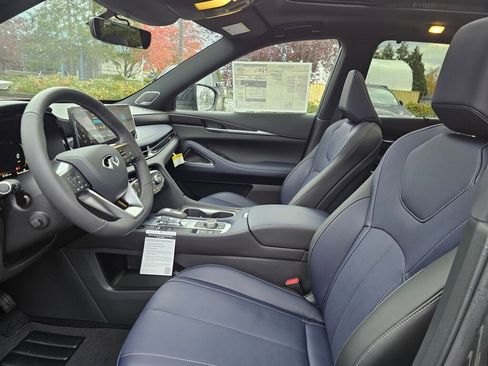 New 2026 INFINITI QX60 Sport image 25