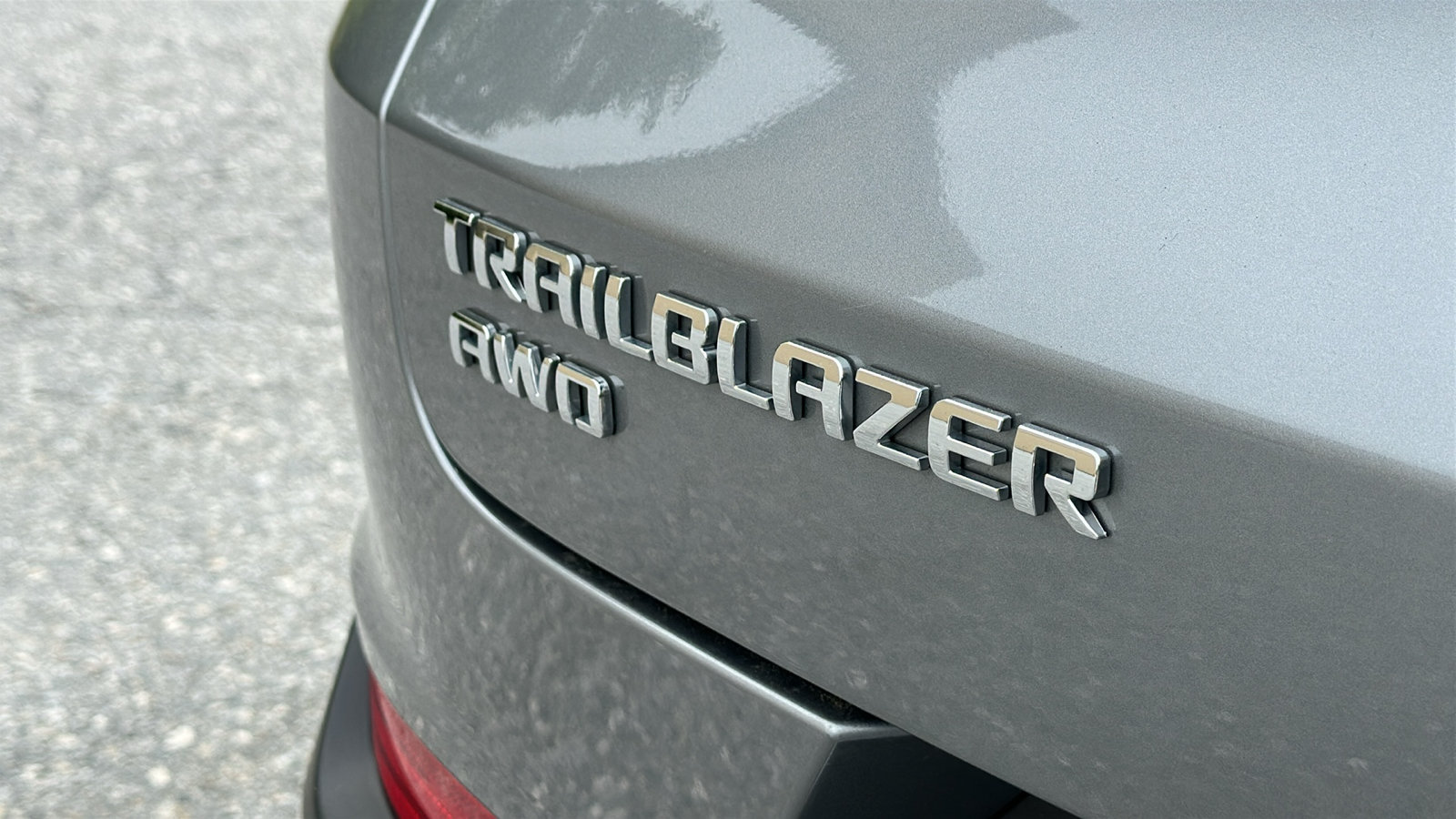 Used 2025 Chevrolet TrailBlazer LT AWD/4WD image 9