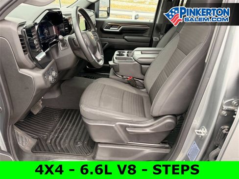 Used 2024 Chevrolet Silverado 2500 LT image 14