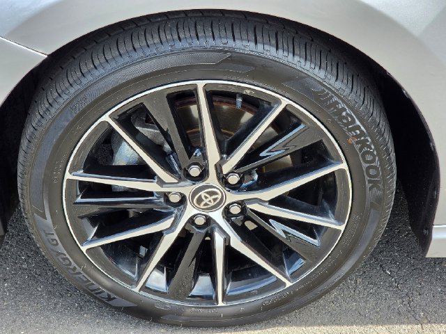 Used 2024 Toyota Camry SE w/ Cold Weather Package AWD/4WD image 18