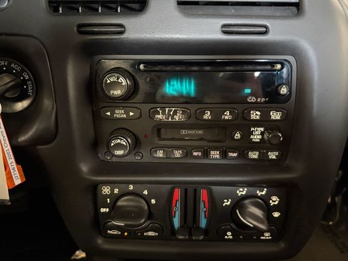 Used 2001 Chevrolet Monte Carlo SS FWD image 18