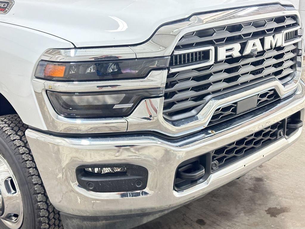New 2026 RAM 3500 Tradesman AWD/4WD image 12