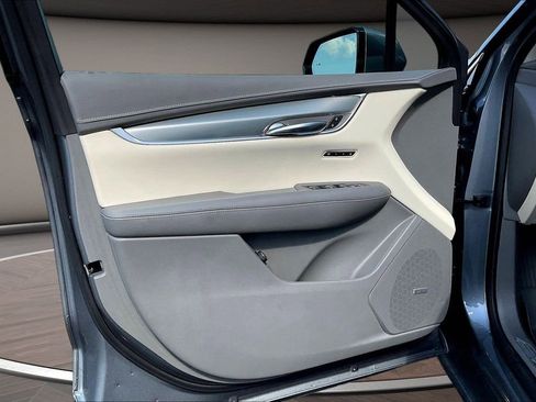 Used 2022 Cadillac XT5 Premium Luxury FWD image 22