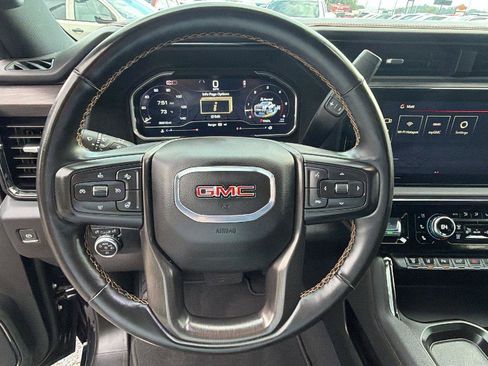 Used 2024 GMC Sierra 2500 AT4 w/ AT4 Premium Plus Package AWD/4WD image 27