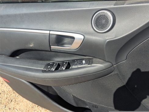 Used 2020 Hyundai Sonata SEL w/ Convenience Package image 18