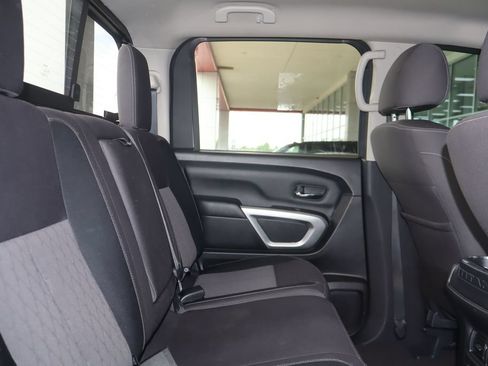 Used 2021 Nissan Titan SV w/ SV Convenience Package AWD/4WD image 35
