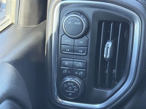 Used 2021 Chevrolet Silverado 1500 LT Trail Boss w/ Convenience Package II image 17