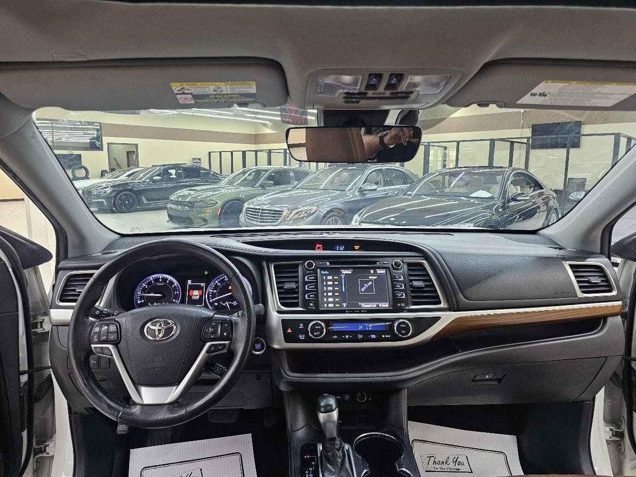 Used 2019 Toyota Highlander Limited Platinum FWD image 30