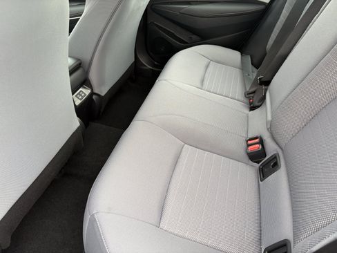 Used 2025 Toyota Corolla SE FWD image 9