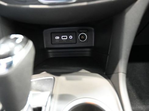 Used 2021 Chevrolet Equinox LT image 19