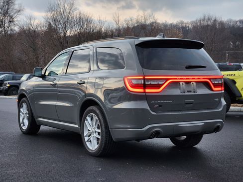 Used 2023 Dodge Durango R/T image 2