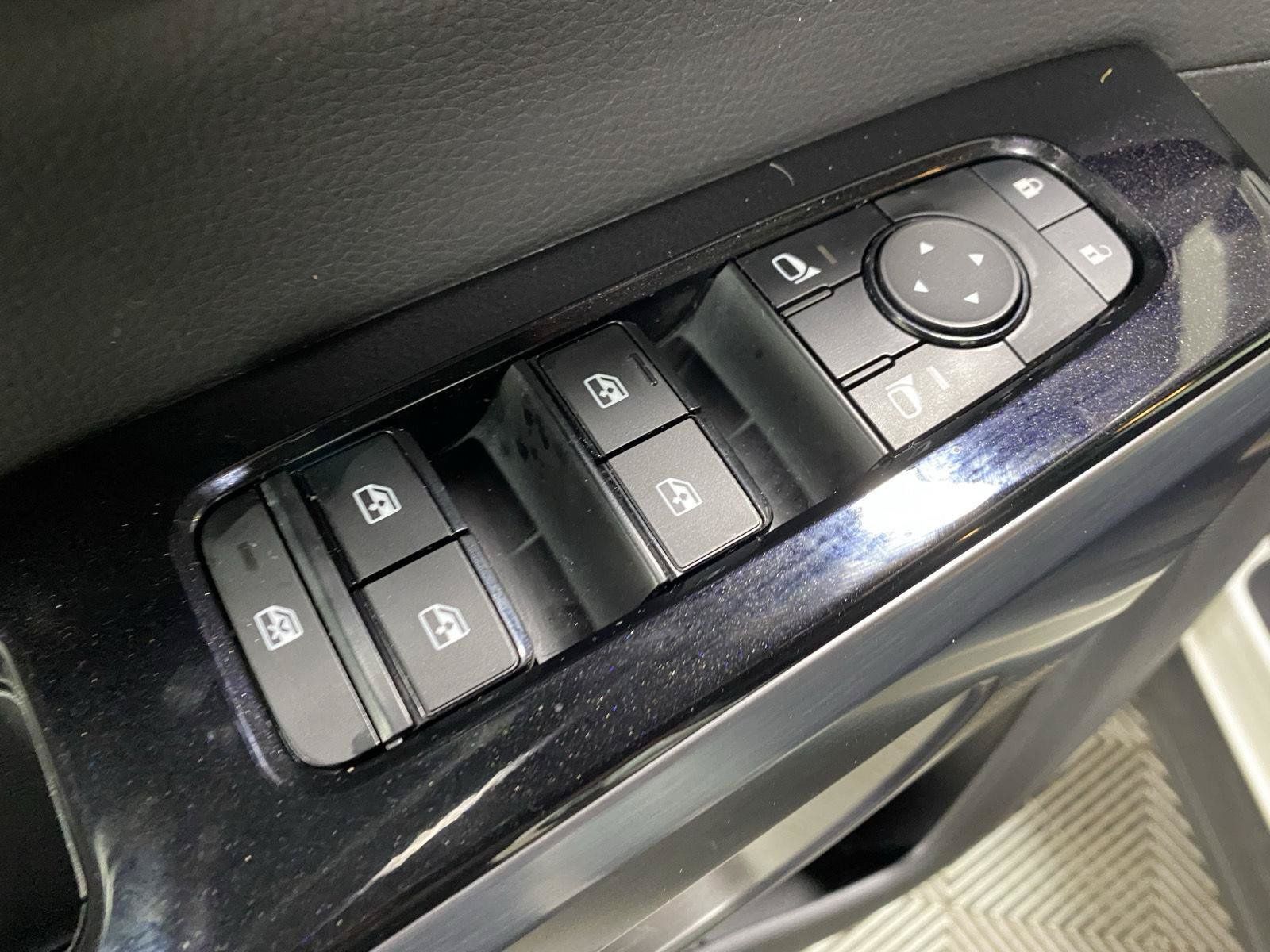 Used 2022 Nissan Pathfinder SL w/ SL Premium Package AWD/4WD image 26