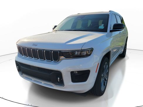 Used 2023 Jeep Grand Cherokee L Overland AWD/4WD image 3