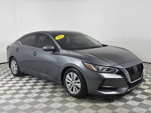 Used 2022 Nissan Sentra S image 3