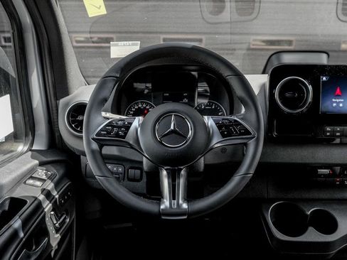 New 2025 Mercedes-Benz Sprinter 2500 image 19