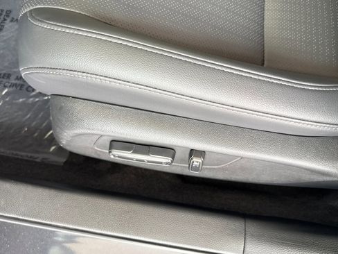 Certified 2025 Honda Civic Sport Touring image 14
