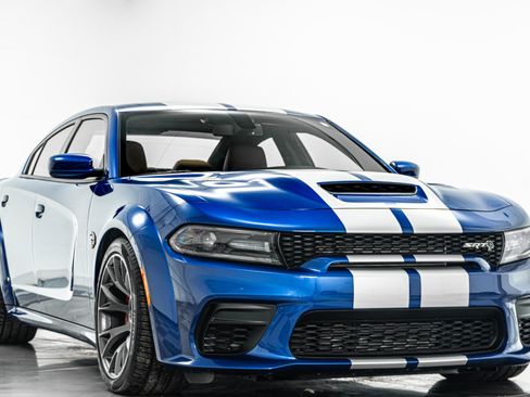 Used 2021 Dodge Charger SRT Hellcat image 3