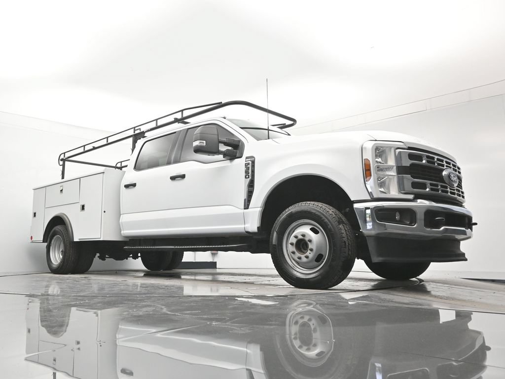 Used 2024 Ford F350 XLT AWD/4WD image 35