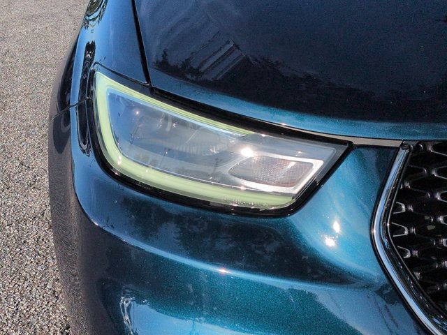 Used 2025 Chrysler Pacifica Select FWD image 9