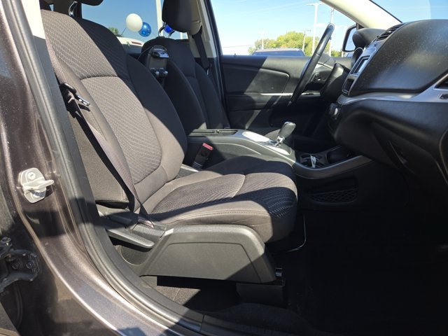Used 2017 Dodge Journey SE w/ Flexible Seating Group FWD image 5