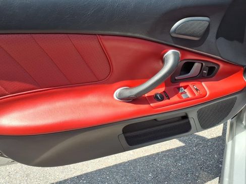 Used 2004 Honda S2000 image 15