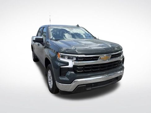 Used 2025 Chevrolet Silverado 1500 LT RWD image 2