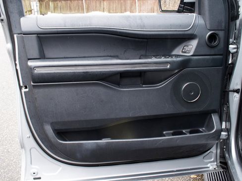 Used 2024 Ford Expedition XLT image 46