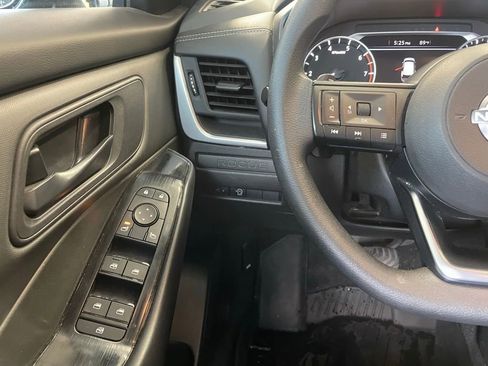 Certified 2024 Nissan Rogue S FWD image 12