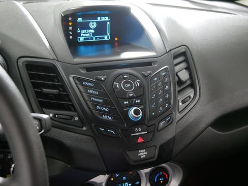 Used 2017 Ford Fiesta SE w/ Cold Weather Package FWD image 22