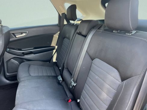 Used 2017 Ford Edge SE w/ Cargo Accessory Package AWD/4WD image 15