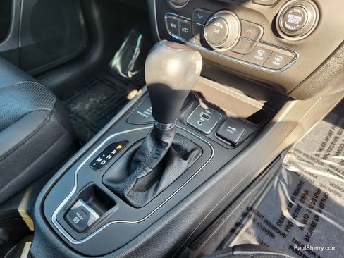 Used 2021 Jeep Cherokee Latitude Lux image 41